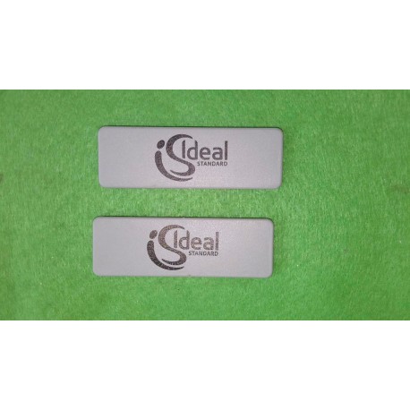 Schubladenabdeckungen mit dem Ideal Standard-Logo