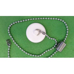 Plug with Ideal Standard chain