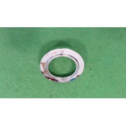 Rosette unter der Ideal Standard Küchenmaschine