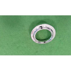 Rosette unter der Ideal Standard Küchenmaschine